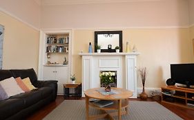 Sebright Holiday Apartment